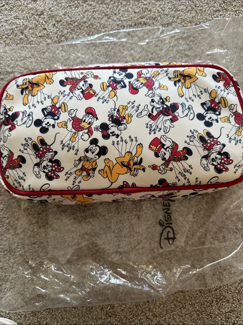 Stoney clover lane Disney exclusive thanksgiving day parade pouch